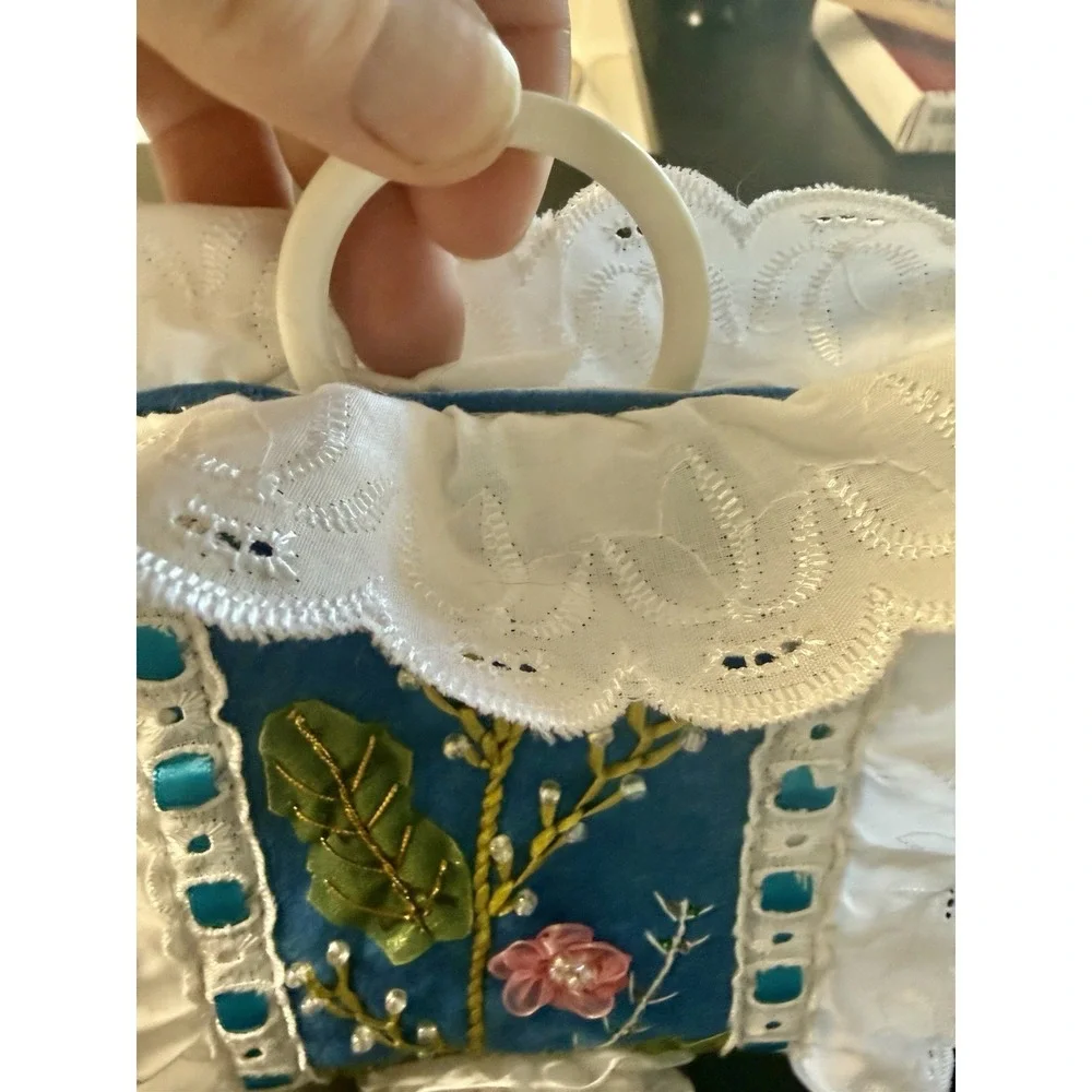Vtg 3-Piece Bathroom Set Ribbon Embroidery Floral Ruffles Teal Blue Grannycore